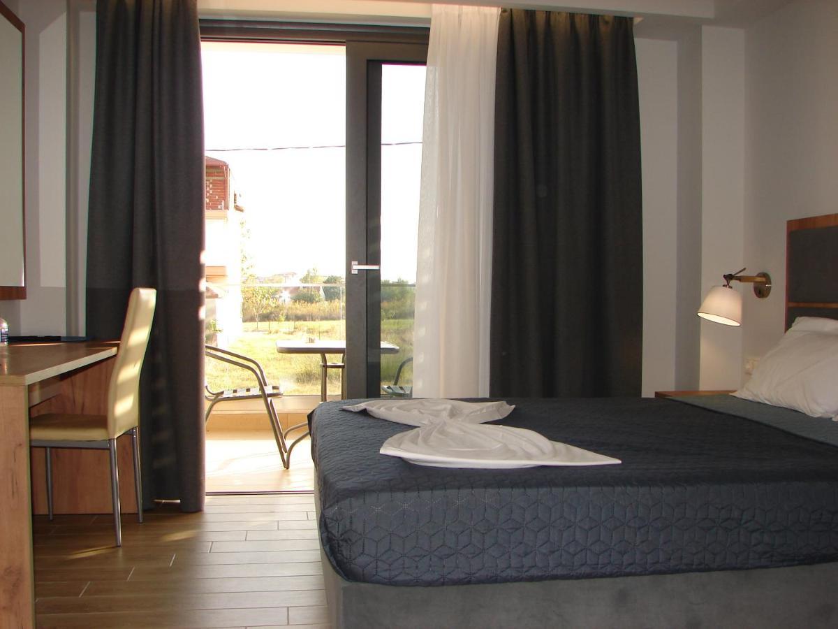 Four Reasons Apart otel Paralía Dış mekan fotoğraf