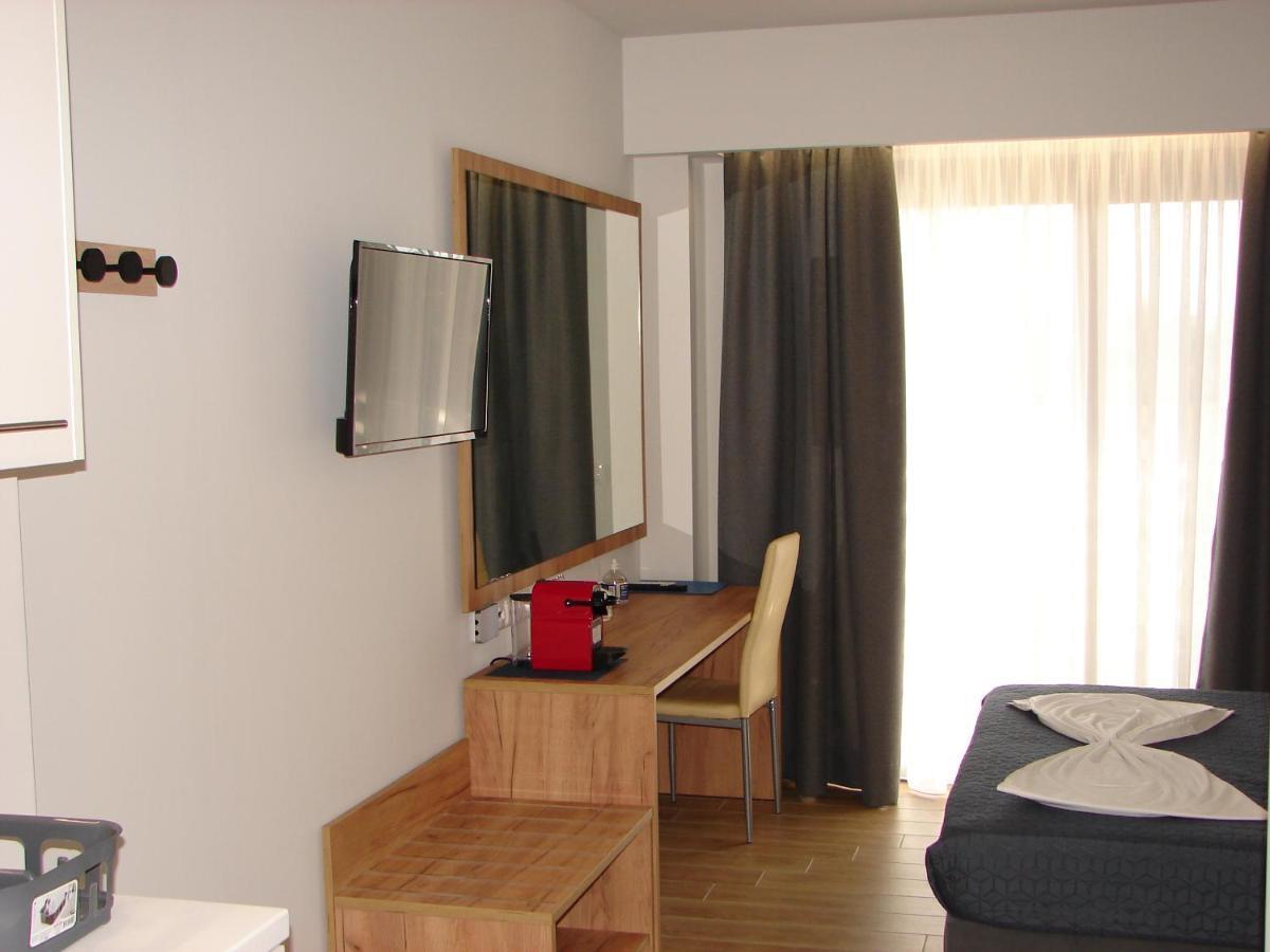 Four Reasons Apart otel Paralía Dış mekan fotoğraf